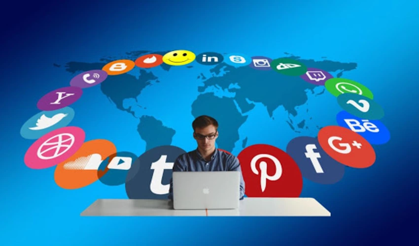 Social Media Creatives